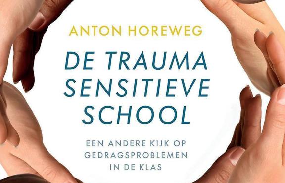De voorkant van het boek: De trauma sensitieve school
